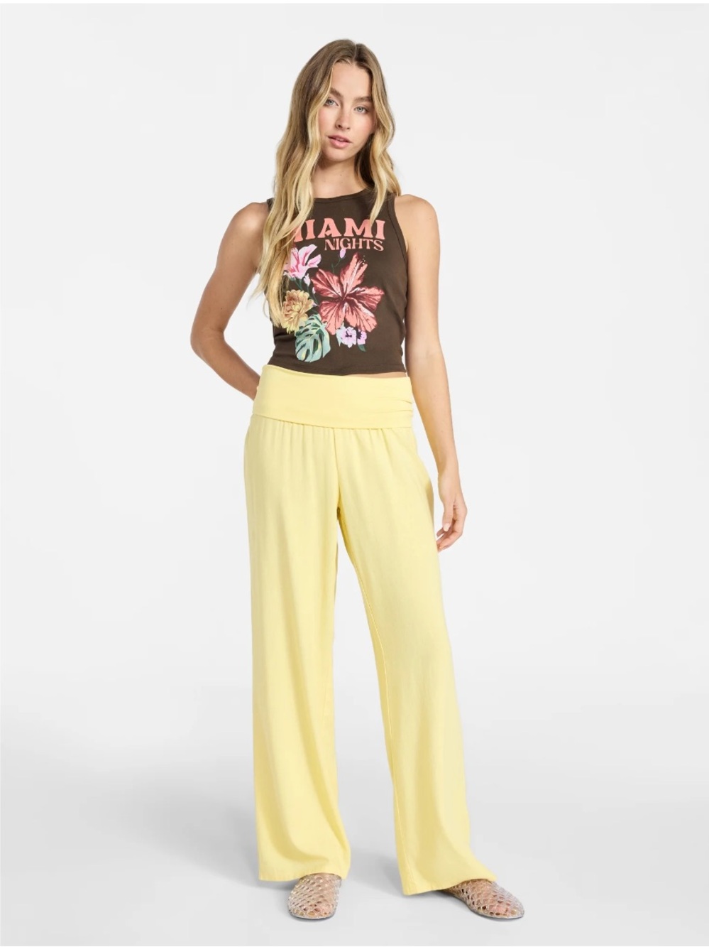 Wide Leg Pull-On Pants in Pale Yellow
